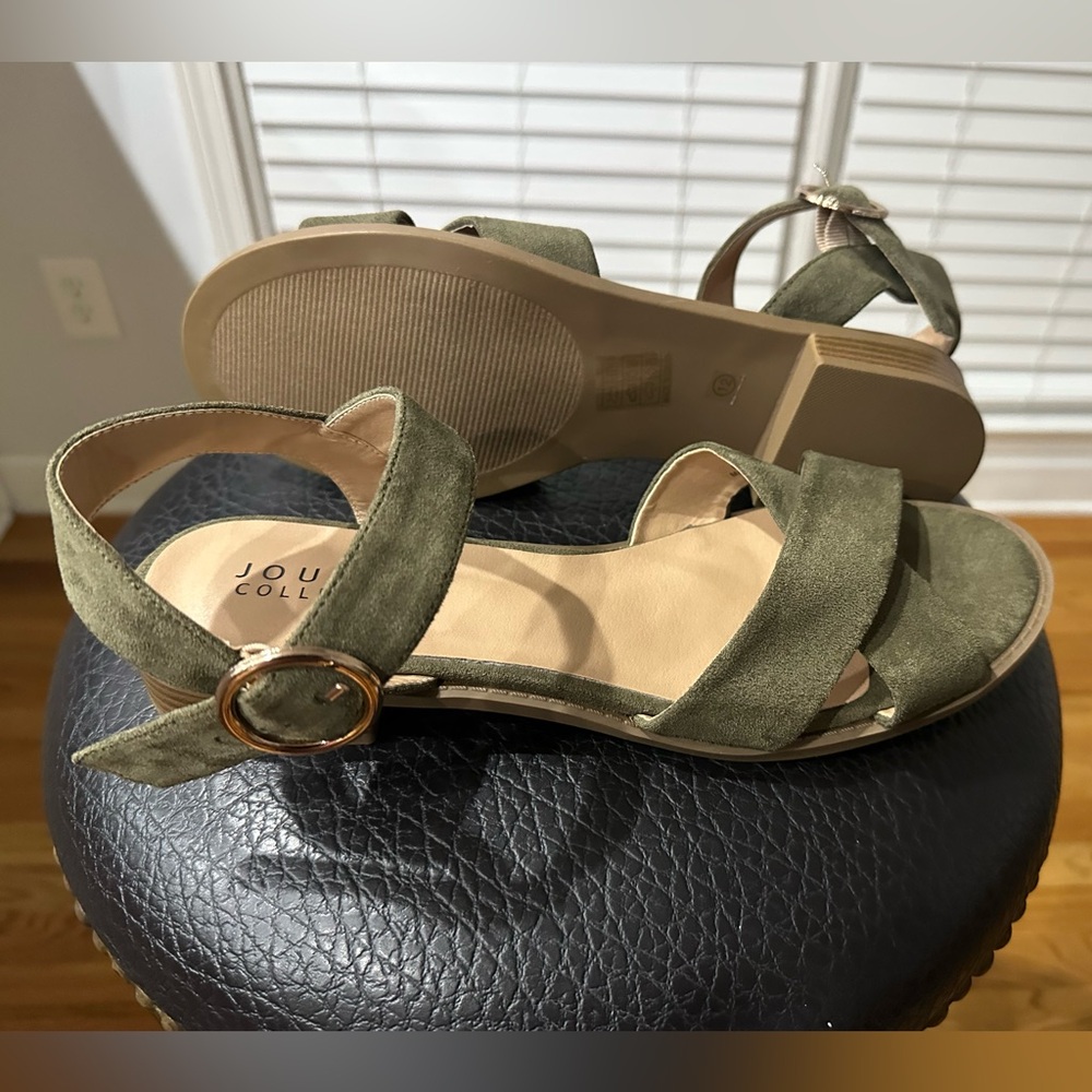 Olive Greene Journee Collectio Women's Sandals 💚! Best Offer Accepted! - Picture 5 of 8